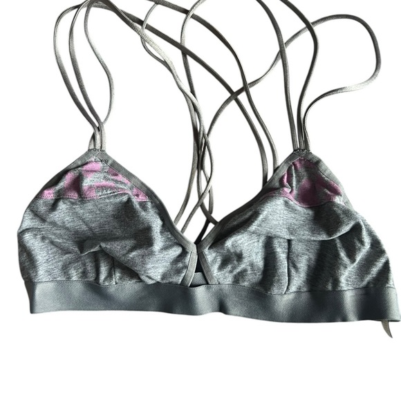Victoria's Secret Bralette - Grey with Pink Hearts - Size Medium - Picture 1 of 7